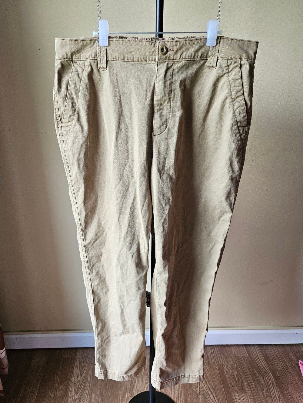 Old Navy Women's Tan Straight-Leg High Rise Chinos Size Large